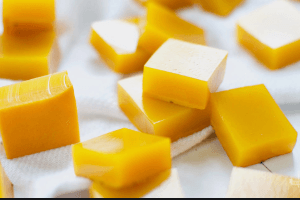 tự làm kẹo dẻo với bột nghệ