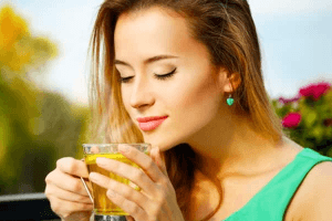 công thức cho món trà xanh bột nghệ