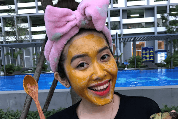 mặt nạ bột nghệ 