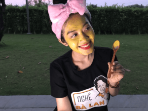 mặt nạ bột nghệ vàng