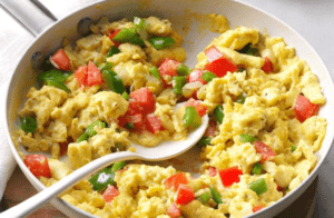 trứng xào ớt chuông