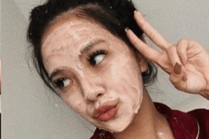 đắp mặt nạ lột mụn đầu đen