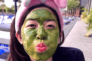 đắp mặt nạ trà xanh matcha