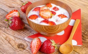 dâu tây sữa chua