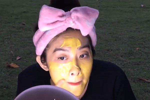 mặt nạ bột nghệ