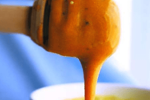 nên dùng nghệ đen mật ong hay nghệ vàng mật ong