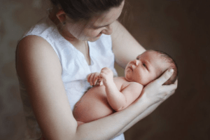 uống nghệ đen sau sinh nên hay không nên